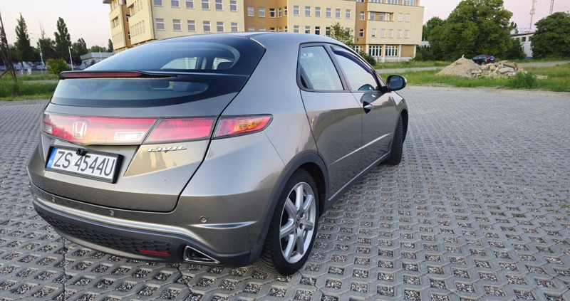 Honda Civic cena 23500 przebieg: 216336, rok produkcji 2008 z Szczecin małe 191